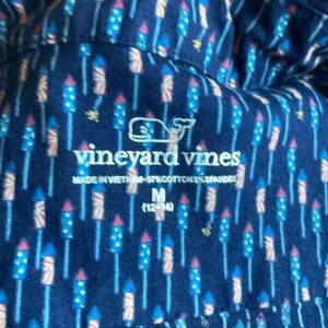 Vineyard Vine Button down shirt